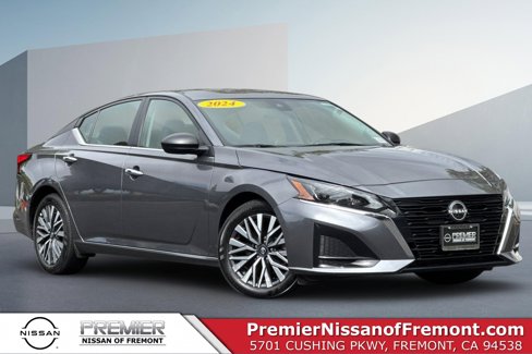 Certified 2024 Nissan Altima 2.5 SV image 1
