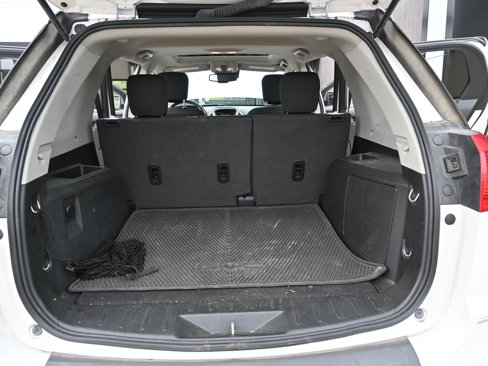 Used 2016 GMC Terrain SLE w/ Technology Package image 16