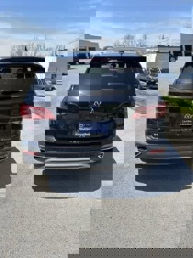 Certified 2024 Volkswagen Taos SEL image 5