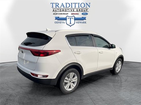 Used 2019 Kia Sportage LX w/ LX Popular Package image 6