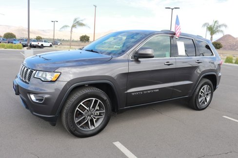 Used 2020 Jeep Grand Cherokee Laredo w/ Laredo X Package image 3