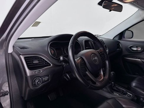 Used 2019 Jeep Cherokee Latitude Plus w/ Cold Weather Group image 13