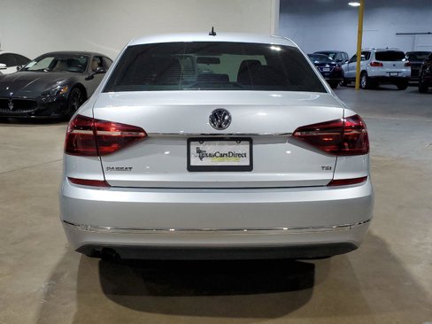 Used 2017 Volkswagen Passat 1.8T S image 11