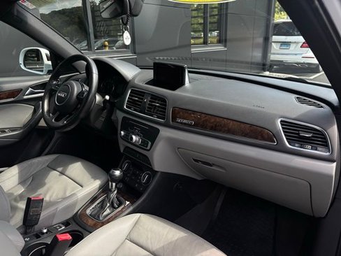 Used 2017 Audi Q3 2.0T Premium Plus w/ Premium Plus Package image 37