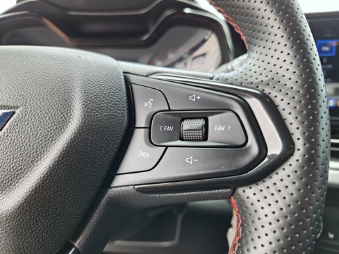 Certified 2024 Chevrolet Trax RS image 29