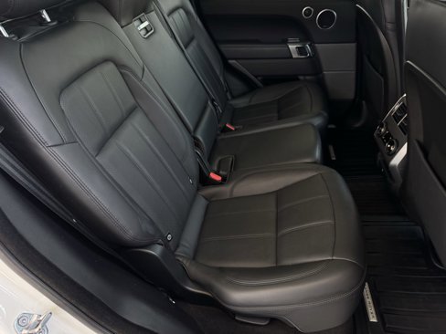 Used 2020 Land Rover Range Rover Sport HSE image 19
