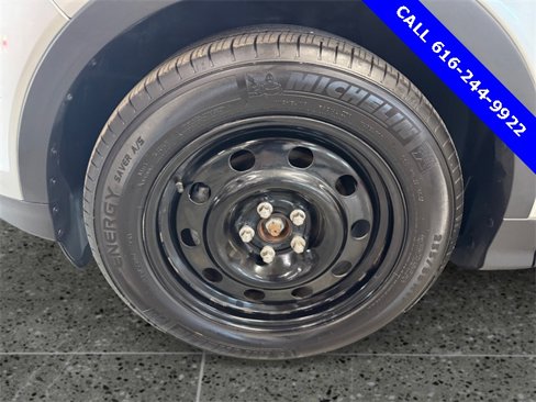 Used 2019 Ford Escape S image 5