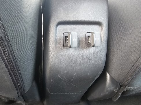 Used 2021 Nissan Kicks SV image 17