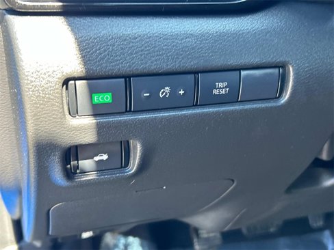 Used 2021 Nissan Sentra SV image 22