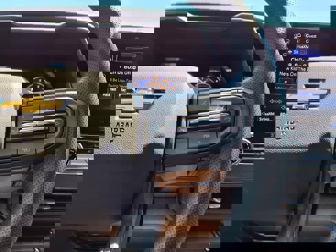 New 2025 Chevrolet Colorado W/T image 14