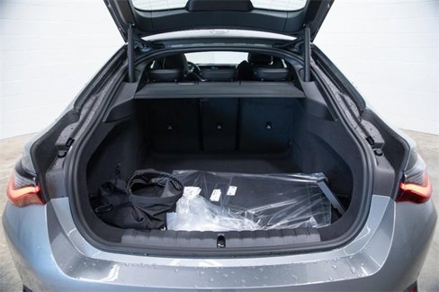 Used 2024 BMW i4 eDrive35 w/ Premium Package image 11