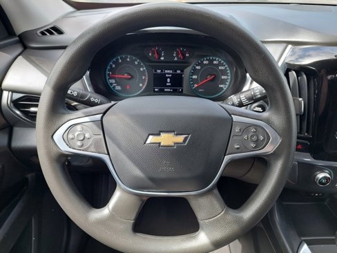 Used 2021 Chevrolet Traverse LS image 25