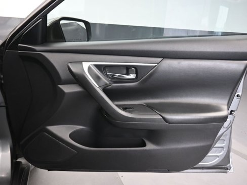 Used 2016 Nissan Altima 2.5 S w/ Power Driver Seat Package image 35