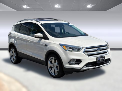 Used 2018 Ford Escape Titanium w/ Ford Safe & Smart Package image 7