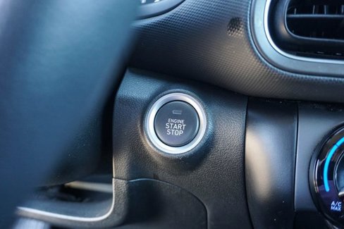 Used 2022 Hyundai Kona SEL image 21