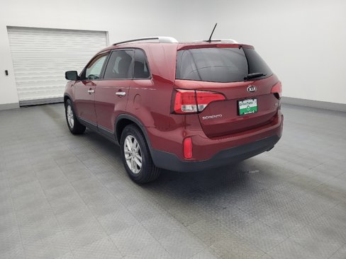 Used 2015 Kia Sorento LX image 5