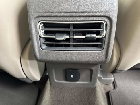 Used 2021 Lincoln Corsair FWD image 25