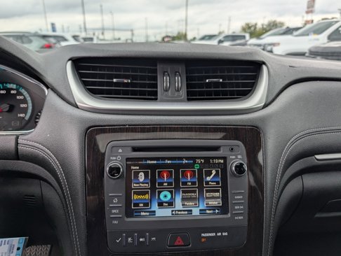 Used 2016 Chevrolet Traverse LT w/ Style and Technology Package image 15