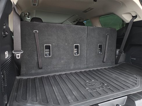 Used 2022 Subaru Ascent Limited w/ Technology Package image 9