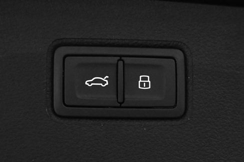 Used 2023 Bentley Bentayga image 12