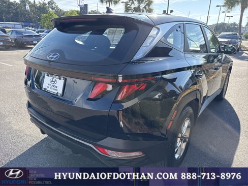 Certified 2022 Hyundai Tucson SE image 4