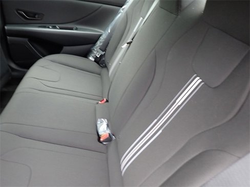 New 2025 Hyundai Elantra Sport image 12