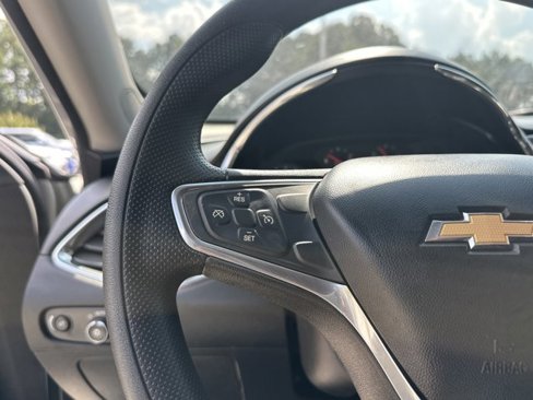 Used 2020 Chevrolet Malibu LT image 25
