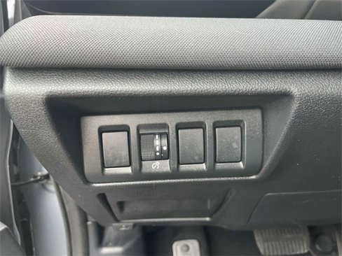Used 2022 Subaru Outback Premium image 17