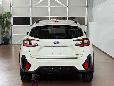Used 2024 Subaru Crosstrek 2.0i Premium image 4