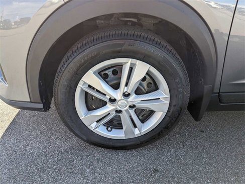 Used 2024 Nissan Kicks S image 30
