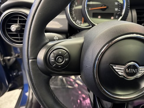 Used 2016 MINI Cooper 4-Door Hardtop image 15