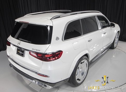 Used 2024 Mercedes-Benz Maybach GLS 600 image 12