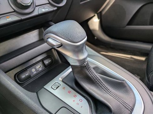 Used 2021 Kia Forte LXS image 12
