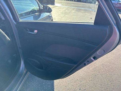 Used 2021 Hyundai Accent SE w/ Cargo Package image 20