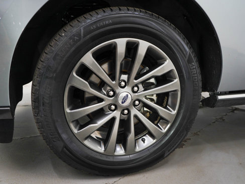 Used 2020 Ford Expedition Limited w/ Equipment Group 301A image 29