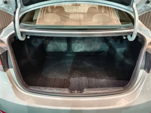 Used 2014 Hyundai Elantra SE image 21
