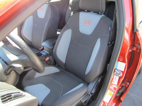 Used 2018 Ford Focus ST image 23