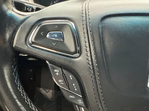 Used 2020 Lincoln MKZ image 15