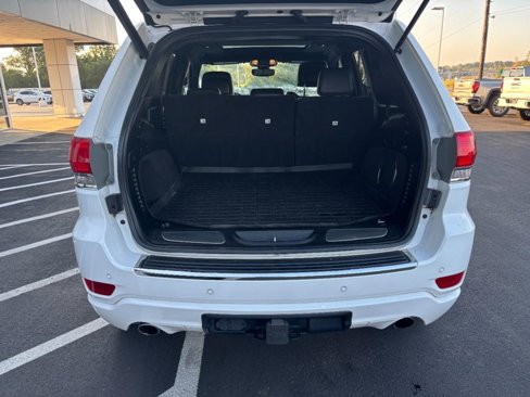 Used 2018 Jeep Grand Cherokee Overland image 5