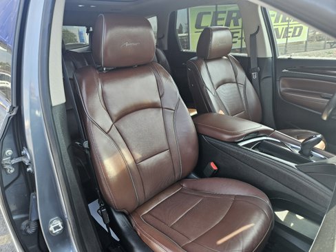 Used 2018 Buick Enclave Avenir w/ LPO, Cargo Package image 9