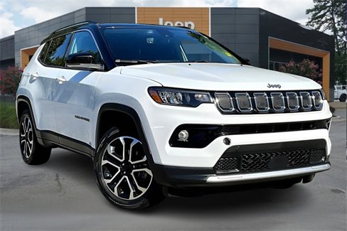 Used 2022 Jeep Compass Limited image 3