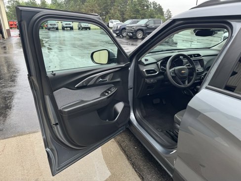 Used 2022 Chevrolet TrailBlazer LT image 9