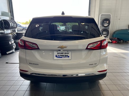 Used 2020 Chevrolet Equinox LT w/ LPO, Floor Liner Package image 11