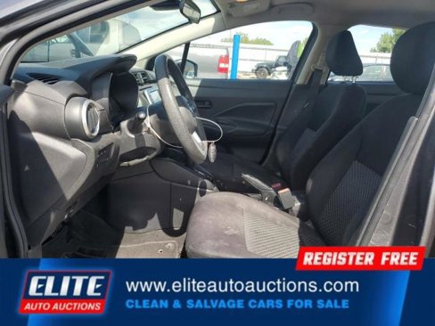Used 2021 Nissan Versa S image 13