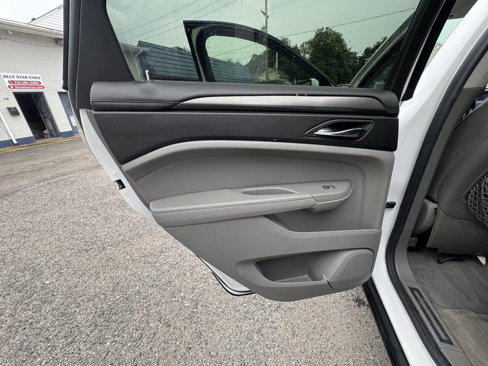 Used 2011 Cadillac SRX 2WD image 47