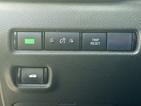 Used 2020 Nissan Sentra SV image 10