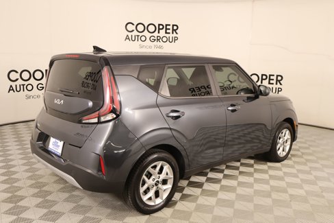 Used 2023 Kia Soul LX w/ LX Technology Package image 17