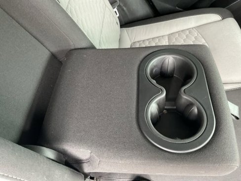 Used 2020 Chevrolet Equinox LT image 28