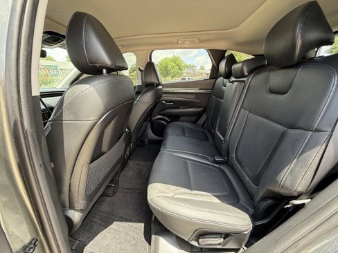 Used 2023 Hyundai Tucson Limited image 10