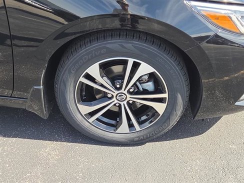 Used 2022 Nissan Sentra SV image 9